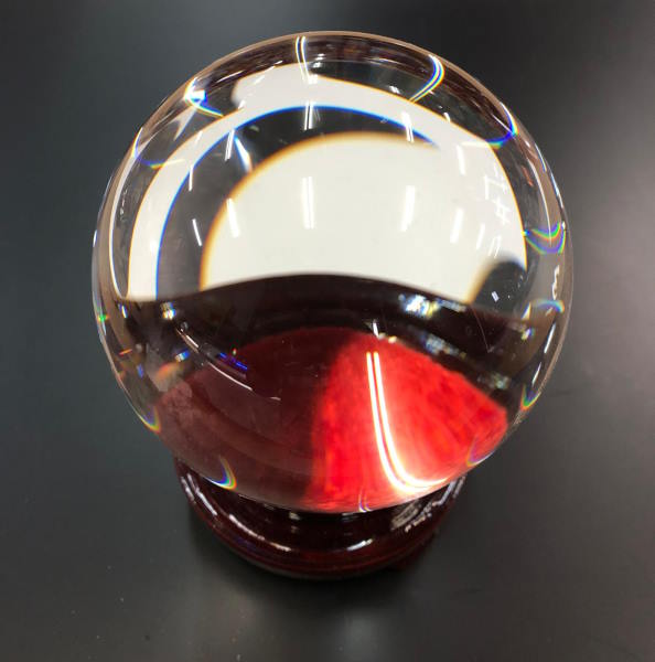 Bola de Cristal 12 cm Aprox con Base